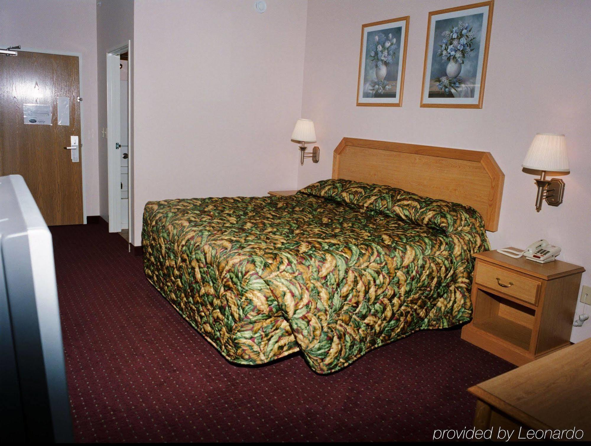 Parkfield Inn - Warsaw Room photo