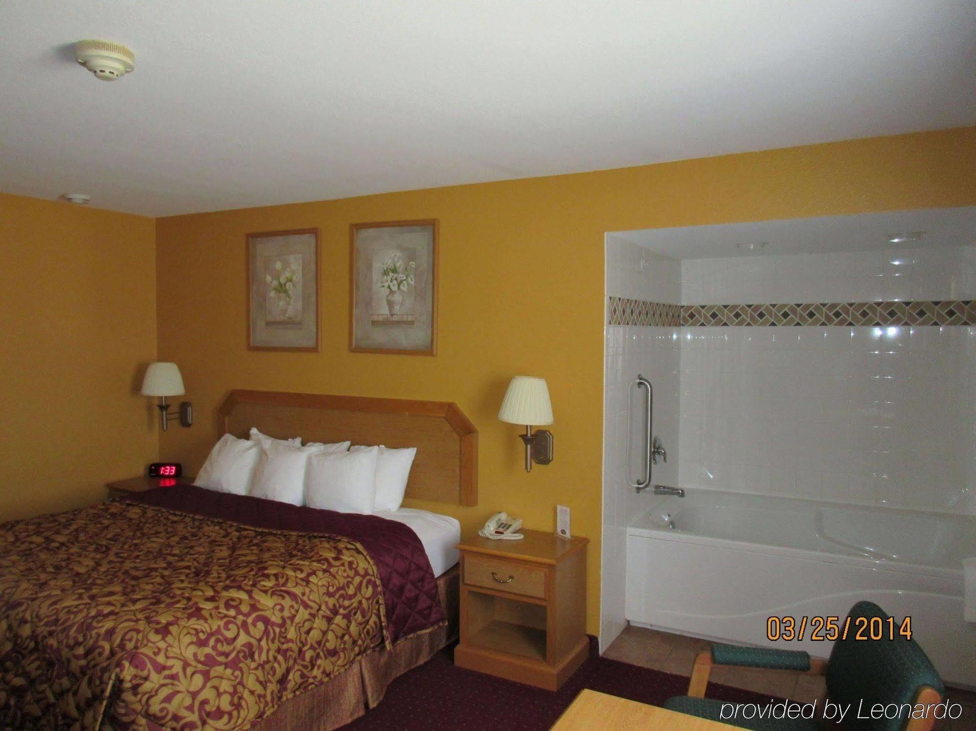 Parkfield Inn - Warsaw Room photo